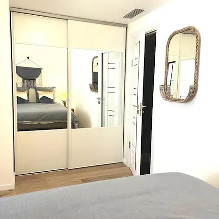 Appartement, Atypique, Proche Du Centre アパート