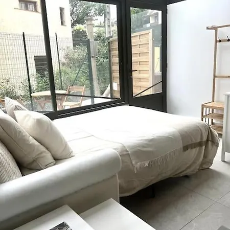 Appartement, Atypique, Proche Du Centre アパート アンティーブ